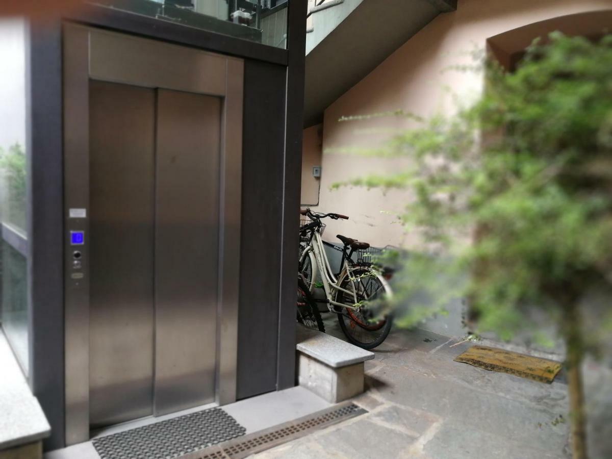 Appartamento Nel Centro Storico Di Aosta Con Vista Sui Ghiacciai エクステリア 写真