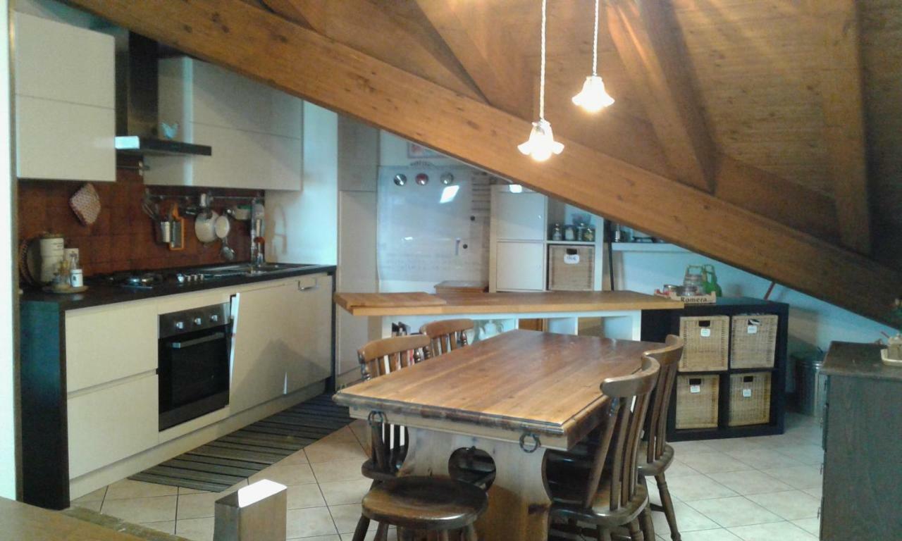 Appartamento Nel Centro Storico Di Aosta Con Vista Sui Ghiacciai エクステリア 写真